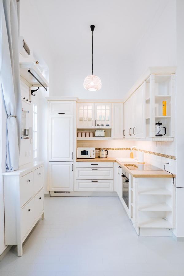 Ombre Apartment With Parking Option Budapest Ngoại thất bức ảnh
